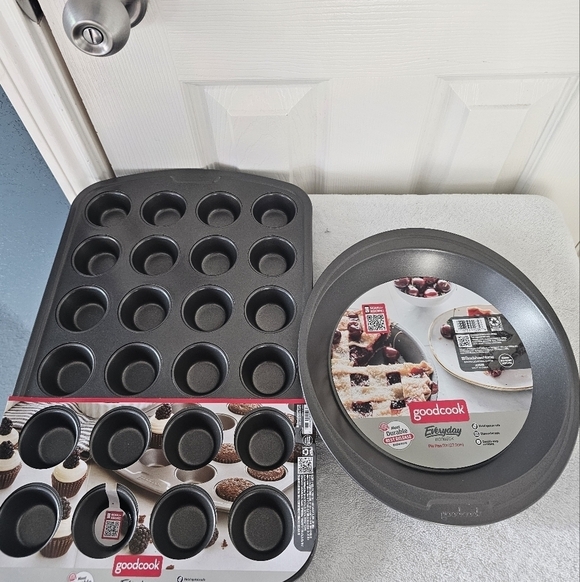 Goodcook Non-Stick Gray Bakeware Set 24 muffin & pie Pan 9 inches - Picture 9 of 9